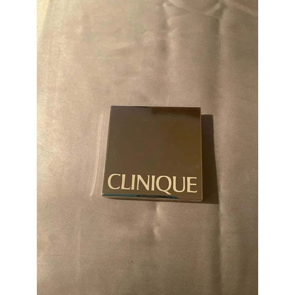 NWT - Clinique Come Heather Colour Surge Eyeshadow Duo with New Clover